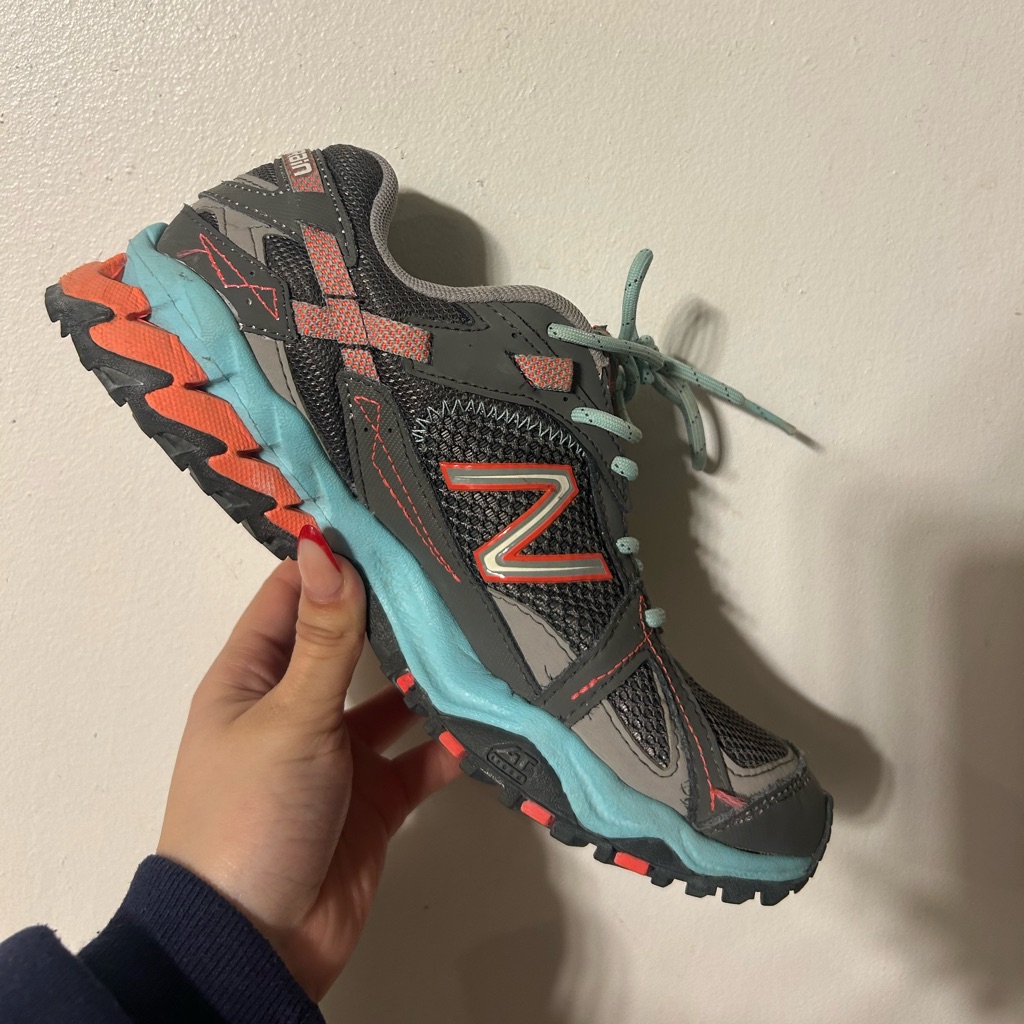 New Balance 570